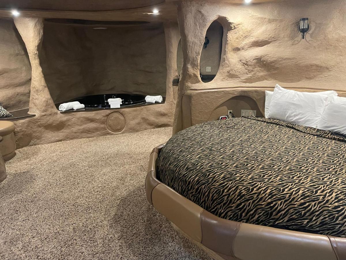 Designer Inn And Suites Toledo 외부 사진