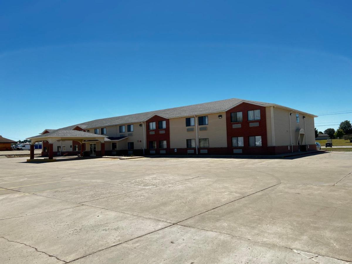 Designer Inn And Suites Toledo 외부 사진