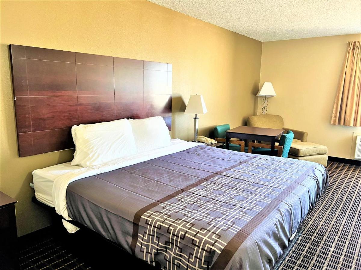 Designer Inn And Suites Toledo 외부 사진