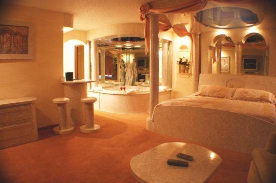 Designer Inn And Suites Toledo 외부 사진